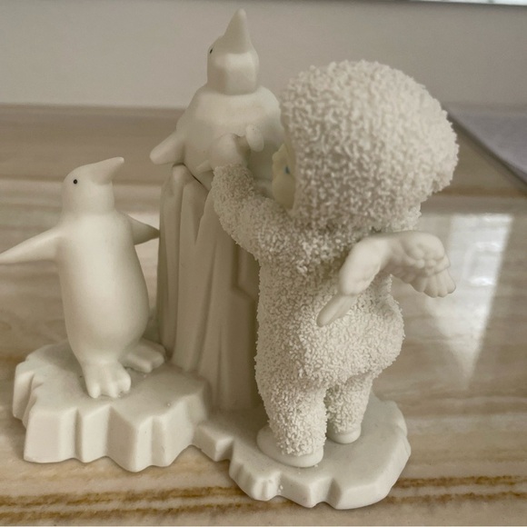 Retired Snowbabies "I'm Making An Ice Sculpture" Department 56 - Picture 8 of 14